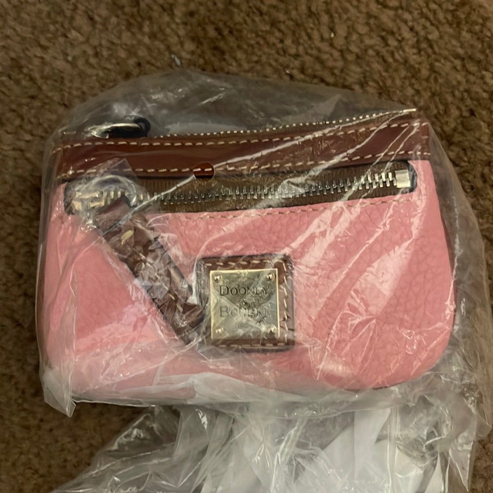 Pink Dooney and wallet